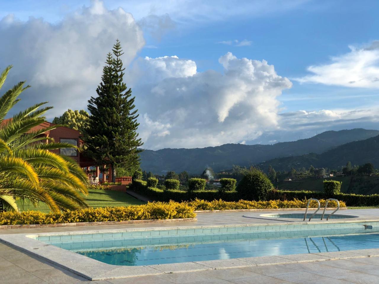 Finca Casa Loma Guest House El Penol  Екстериор снимка